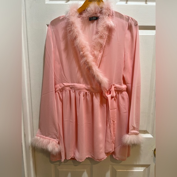 Pink Pink 24 Hrs Poly Chiffon With Faux Marabou Trim - Picture 1 of 2